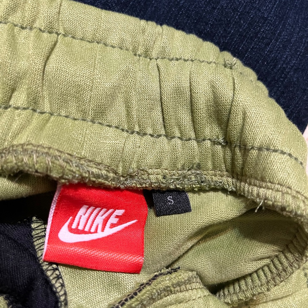 Unisex Nike track suit - Picture 5 of 5